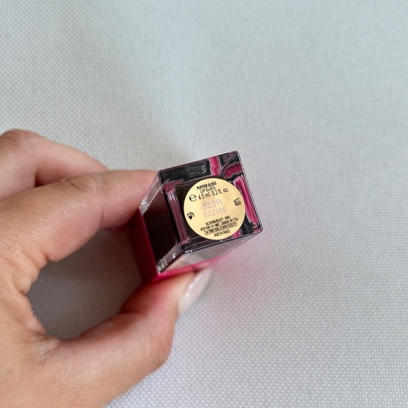 NWT Valentino Puffer Complex Lip Plumper Gloss - Picture 4 of 4